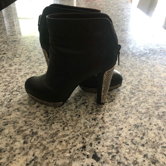 Chanel Black Lamb Skin and Silver Metal Chain Mail Ankle Boots size 38 - Picture 3 of 13